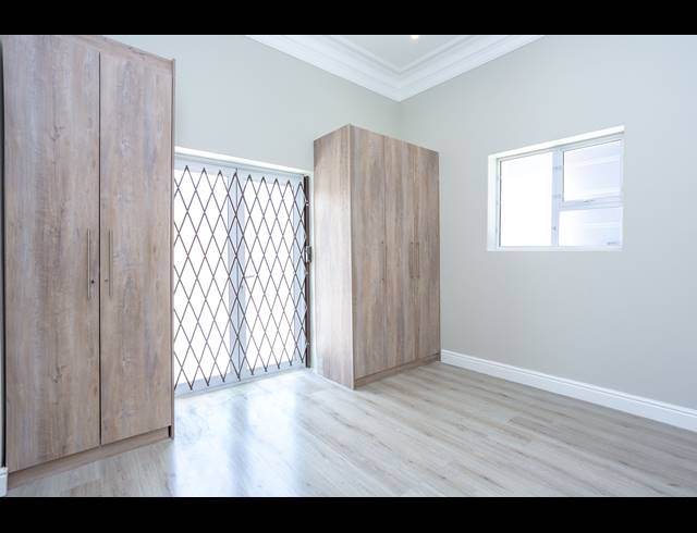 615M² BUILDING FOR SALE IN MOWBRAY